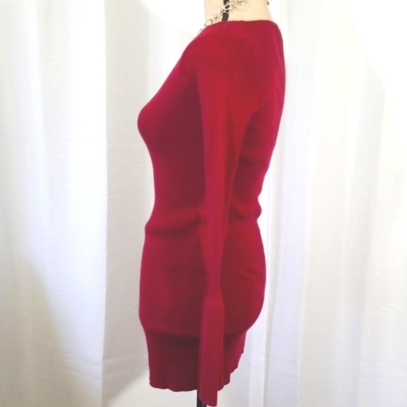 Material Girl knitted Burgandy Top, wide cuffs. Siz S. - Picture 3 of 8